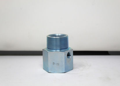Picture of ACME A2032: 1-1/4" MALE PIPE THREAD x 1-1/4" FEMALE PIPE THREAD WITH 1/4" FEMALE PIPE THREAD SIDEOUT