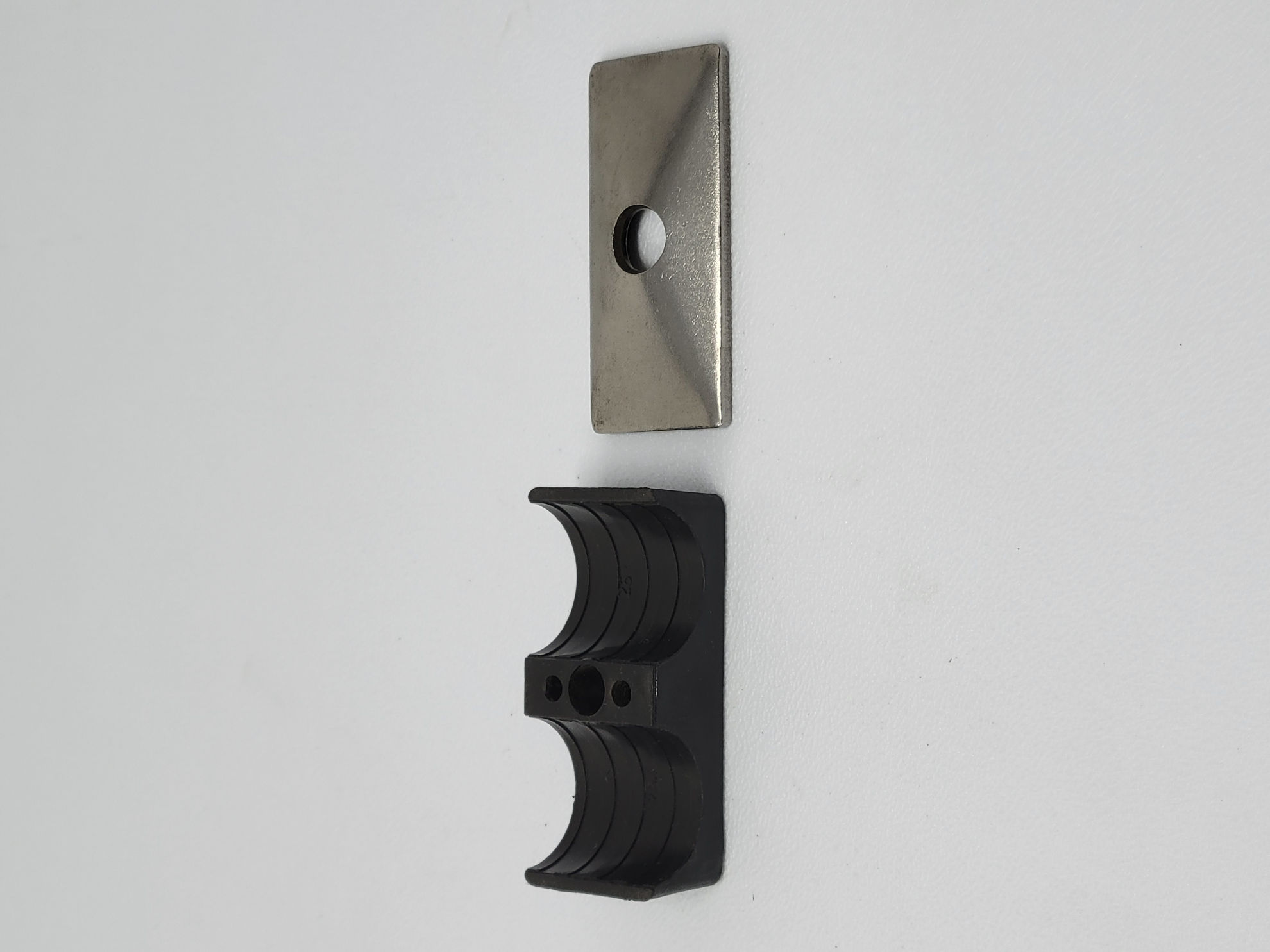 Precision Tank Parts | NEW LEADER 300033 HYDRAULIC TUBING CLAMP